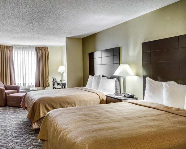  - Quality Suites Baton Rouge - I-12, Exit 7