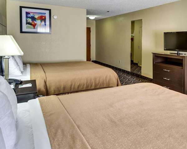  - Quality Suites Baton Rouge - I-12, Exit 7