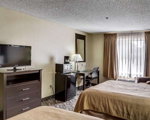  - Quality Suites Baton Rouge - I-12, Exit 7