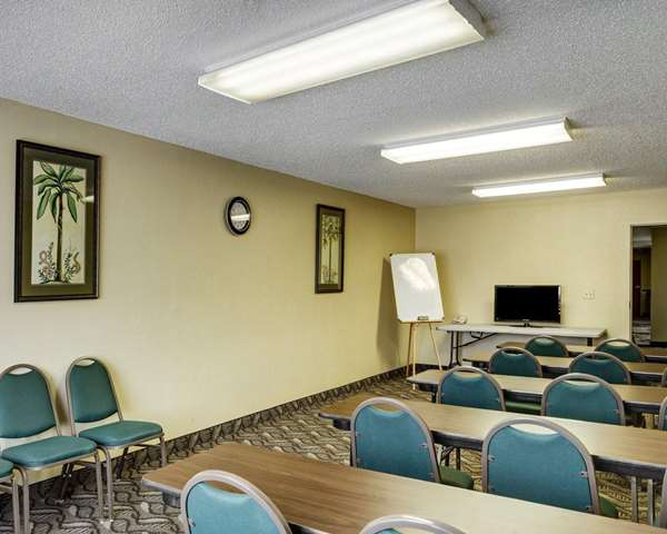  - Quality Suites Baton Rouge - I-12, Exit 7