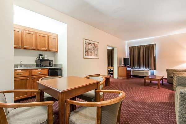 Suite - Quality Suites New Iberia