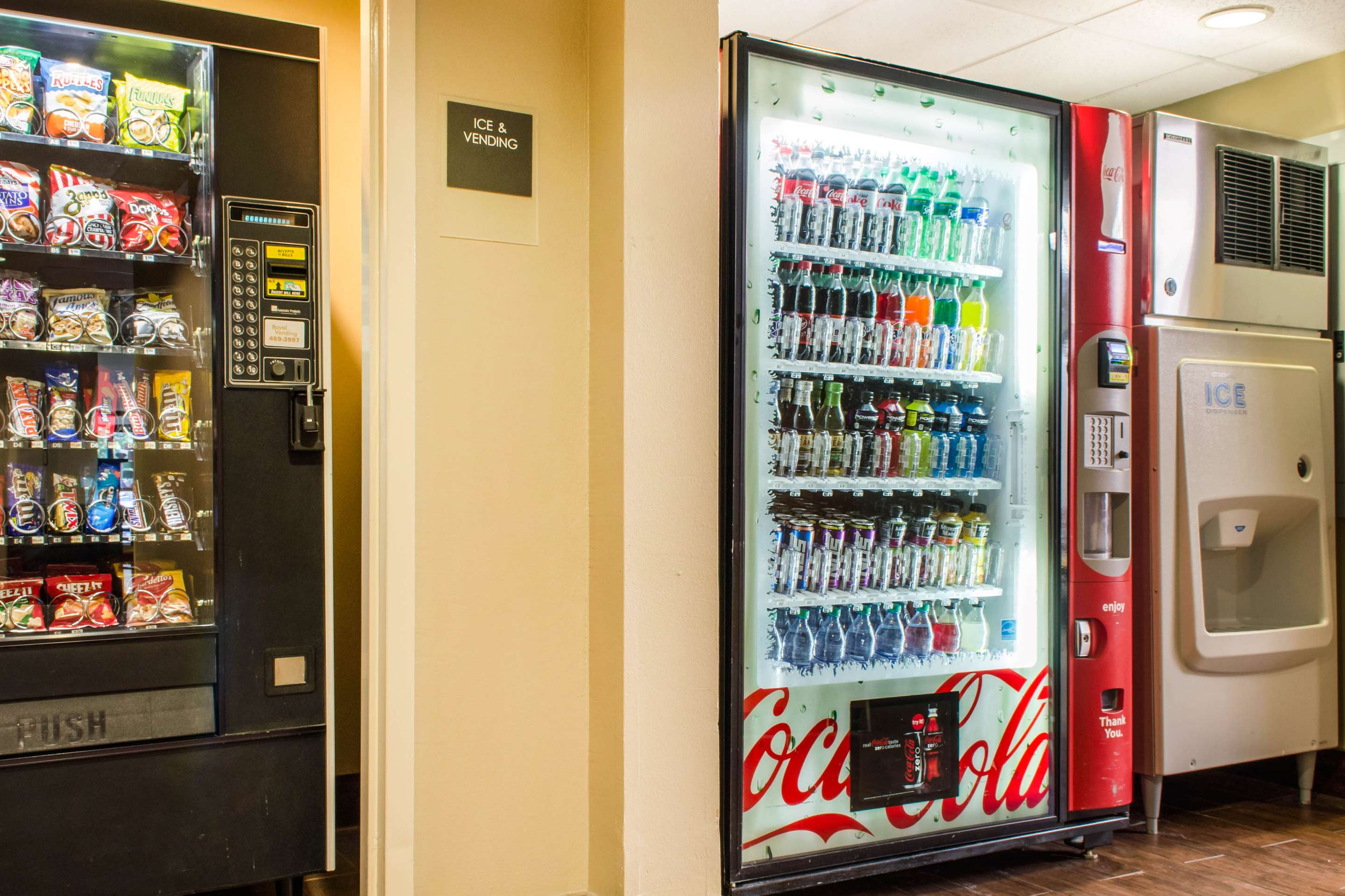 Hotel vending area | Sleep Inn & Suites Metairie