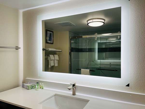  - Quality Inn & Suites Lake Charles - I-210, Exit 8