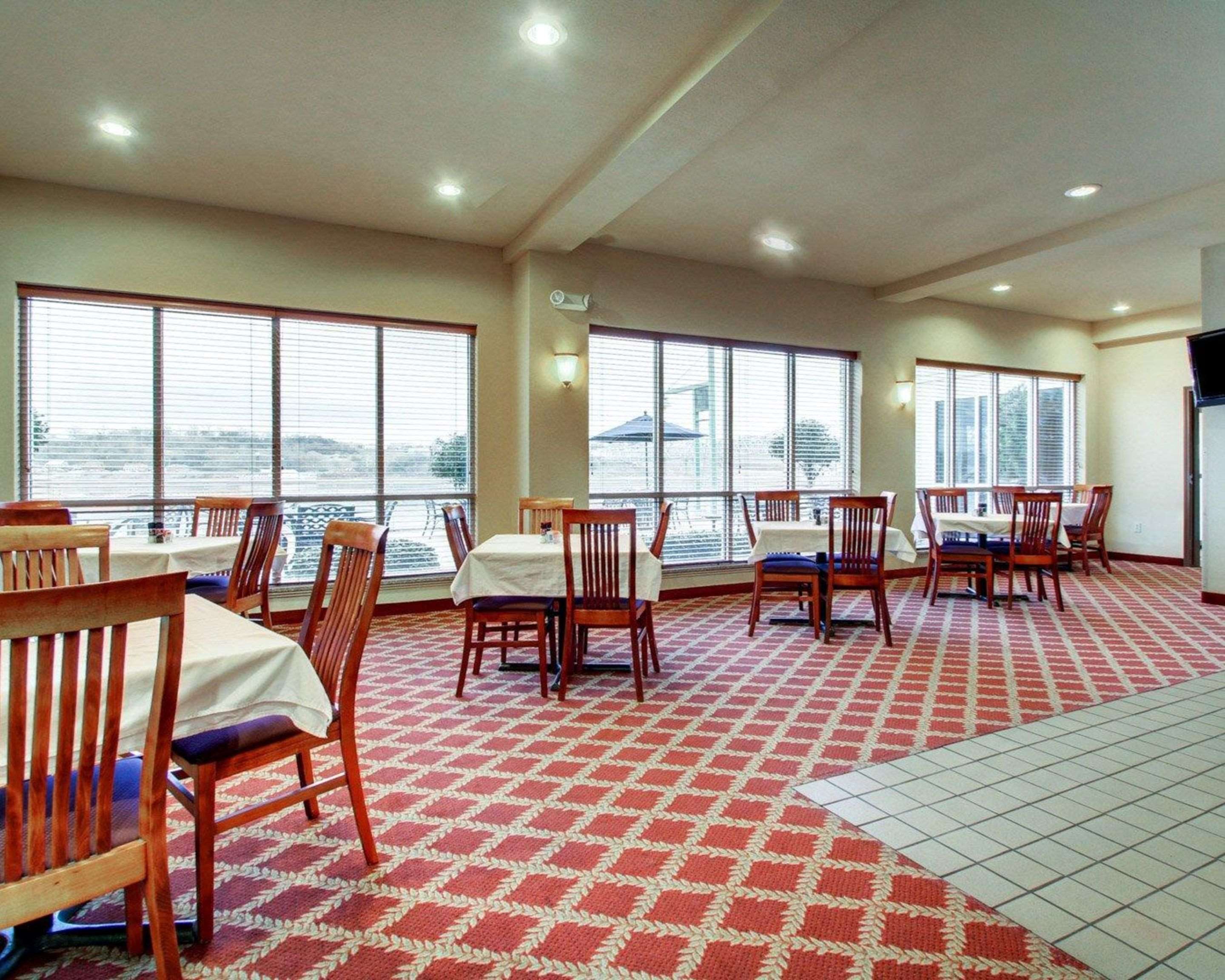 Restaurant sitting area