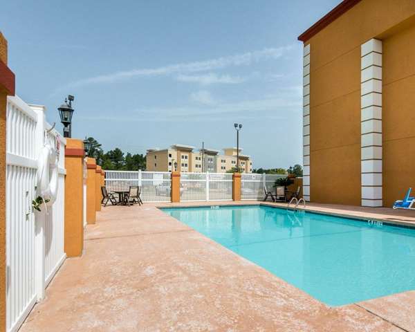 Pool - Quality Inn & Suites West Monroe - I-20, Exit 114