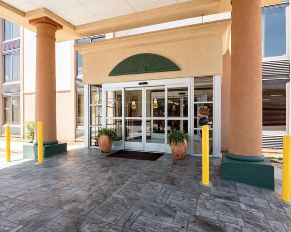 Exterior view - Quality Inn Shreveport - I-20, Exit 13