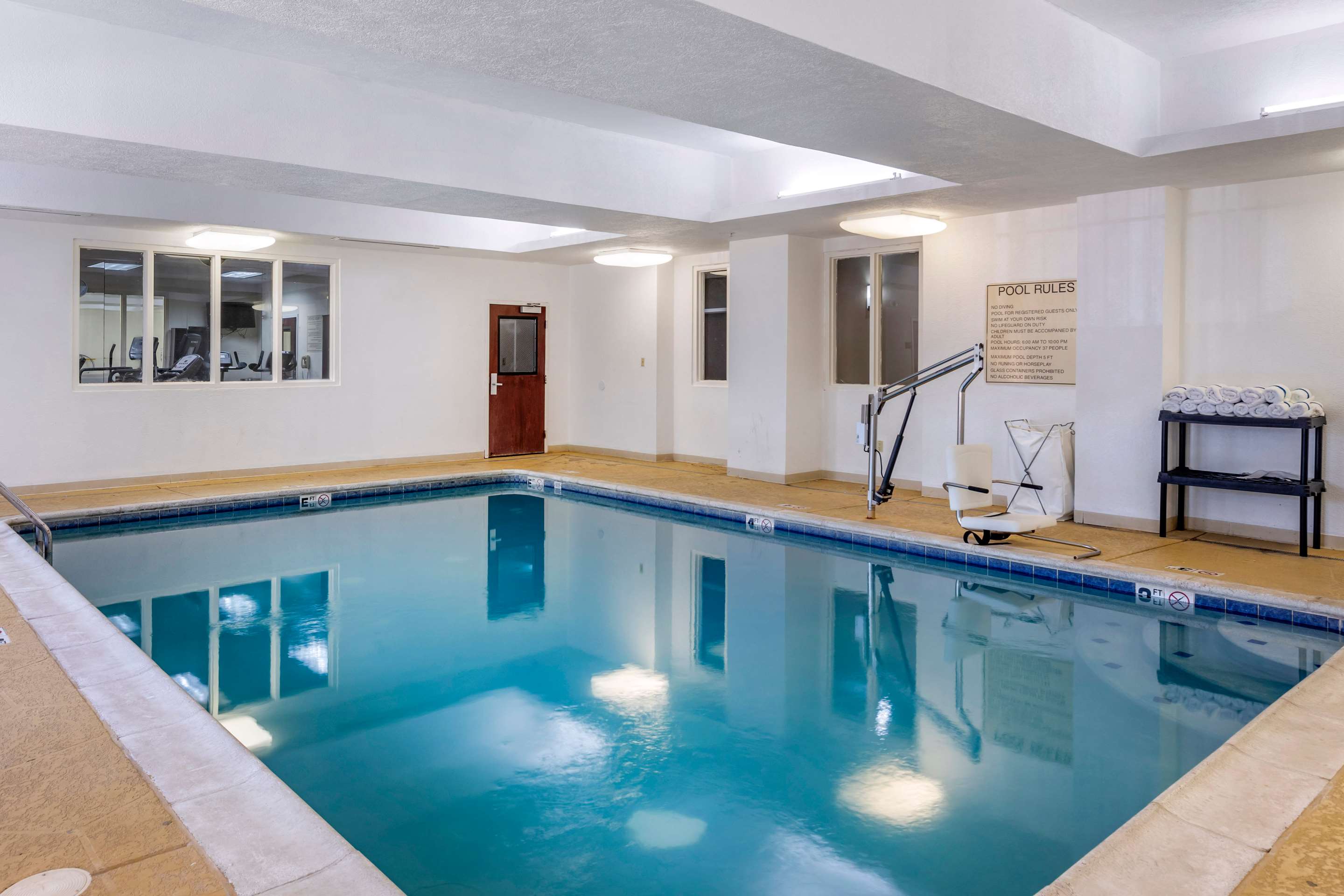 Indoor pool | Comfort Suites Shreveport West I-20