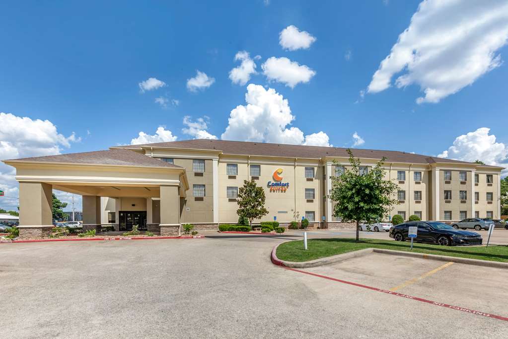 Comfort Suites