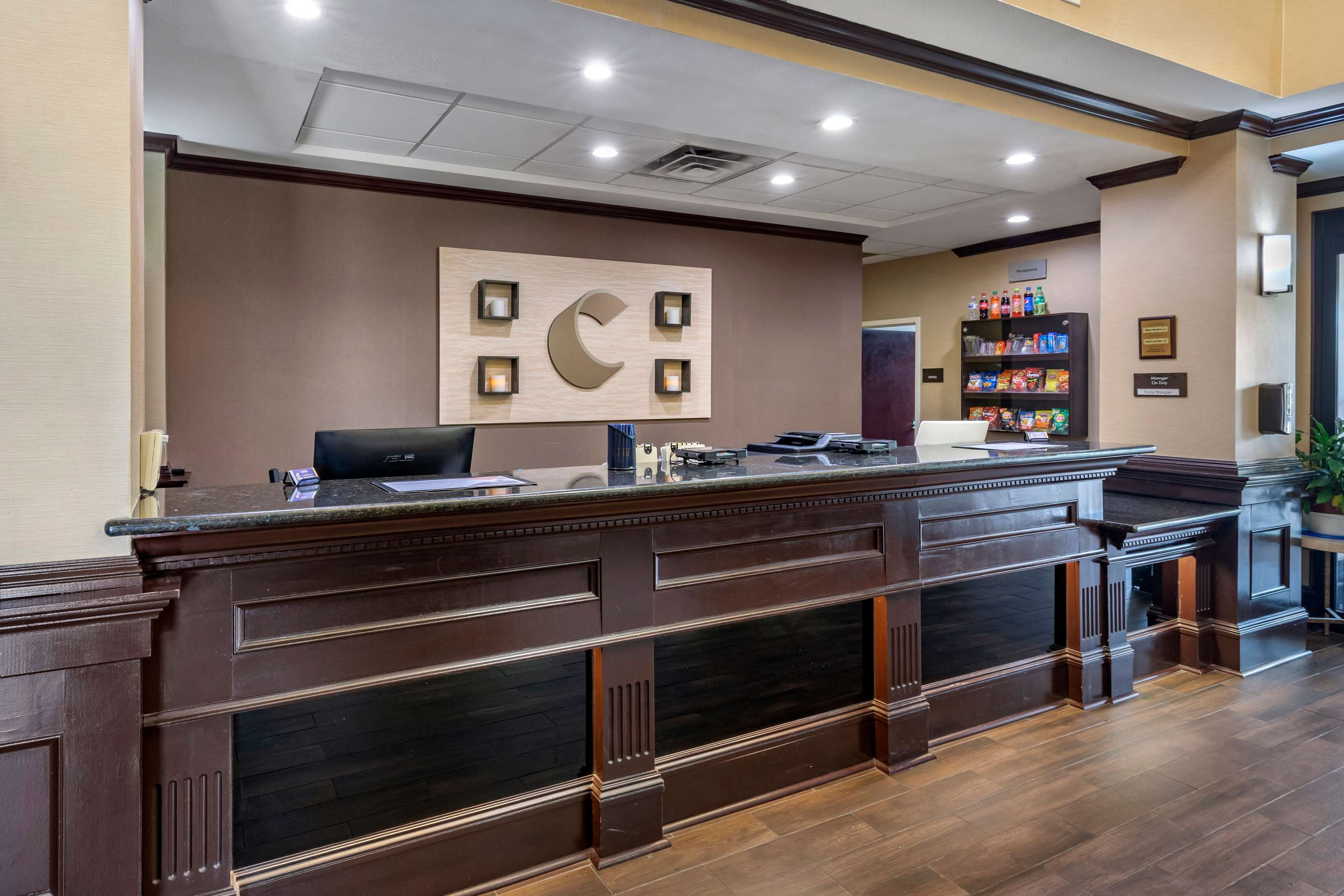 Front desk | Comfort Suites Shreveport West I-20