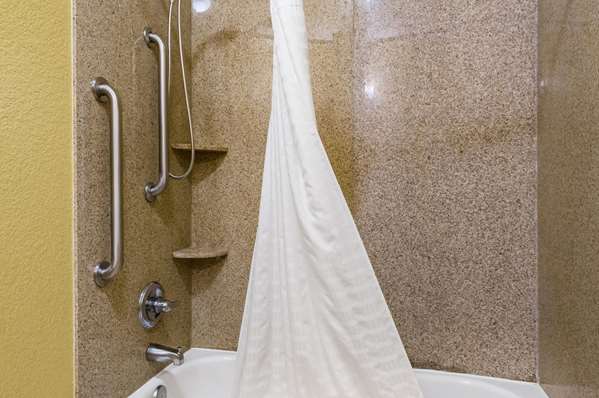  - Quality Inn & Suites Slidell - I-12, Exit 80