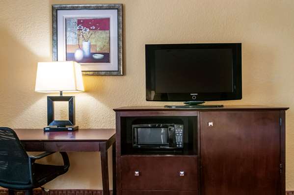  - Quality Inn & Suites Slidell - I-12, Exit 80