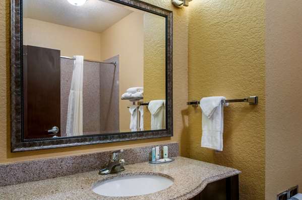 Suite - Quality Inn & Suites Slidell - I-12, Exit 80