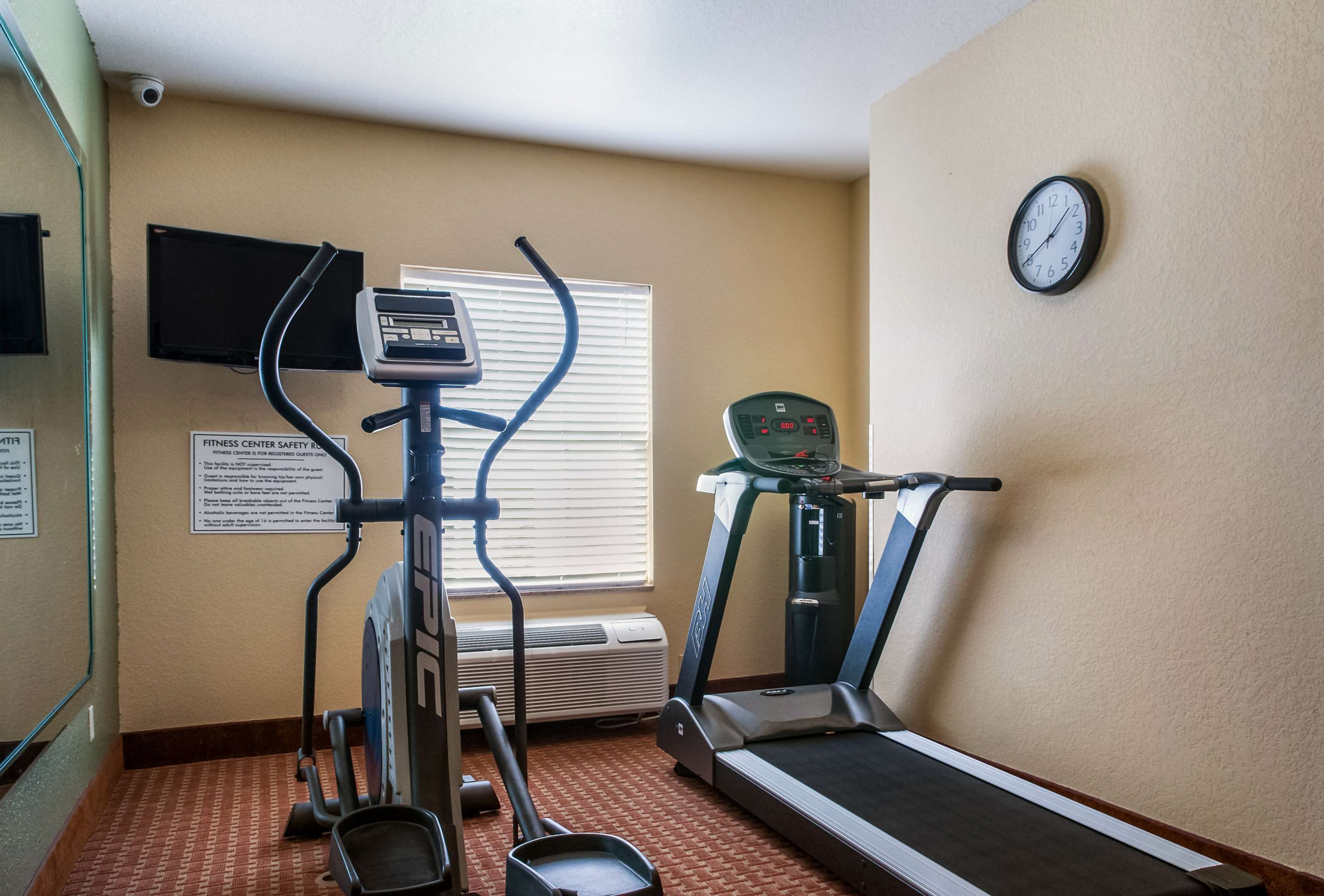 Fitness center | Quality Inn & Suites Slidell
