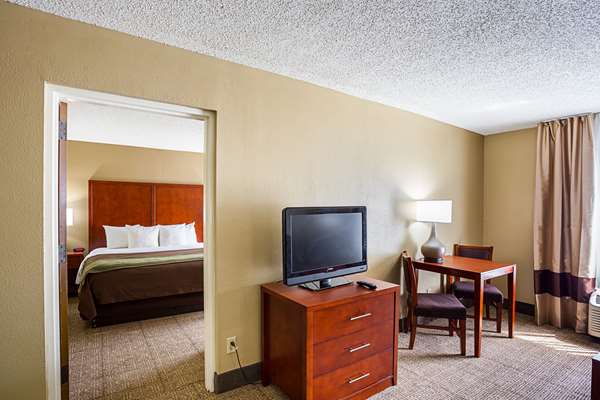 Suite - Comfort Inn Baton Rouge - I-10, Exit 158