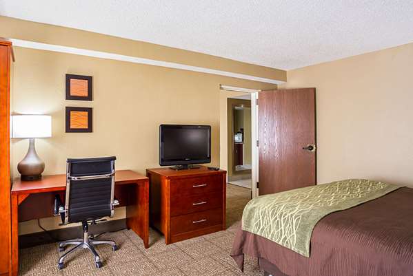 Suite - Comfort Inn Baton Rouge - I-10, Exit 158
