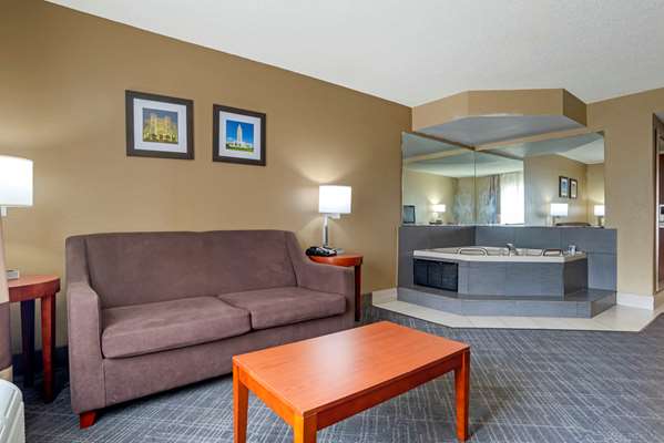 Suite - Comfort Inn Baton Rouge - I-10, Exit 158