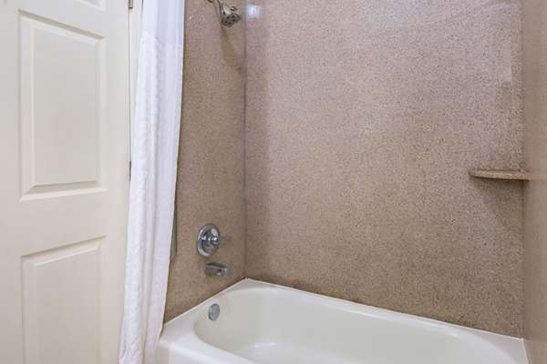  - Comfort Suites Lake Charles - I-10, Exit 33