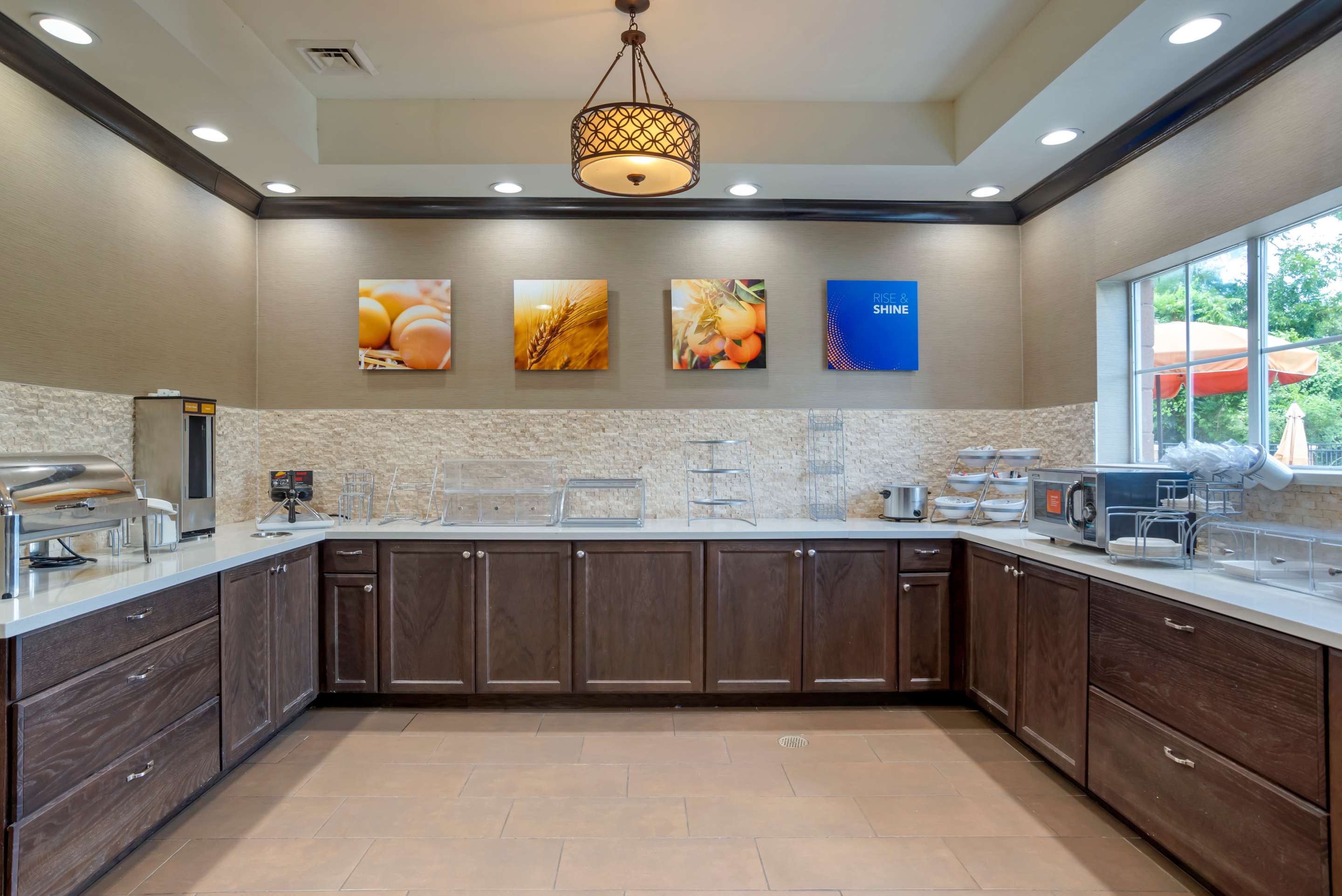 Breakfast counter | Comfort Suites Alexandria