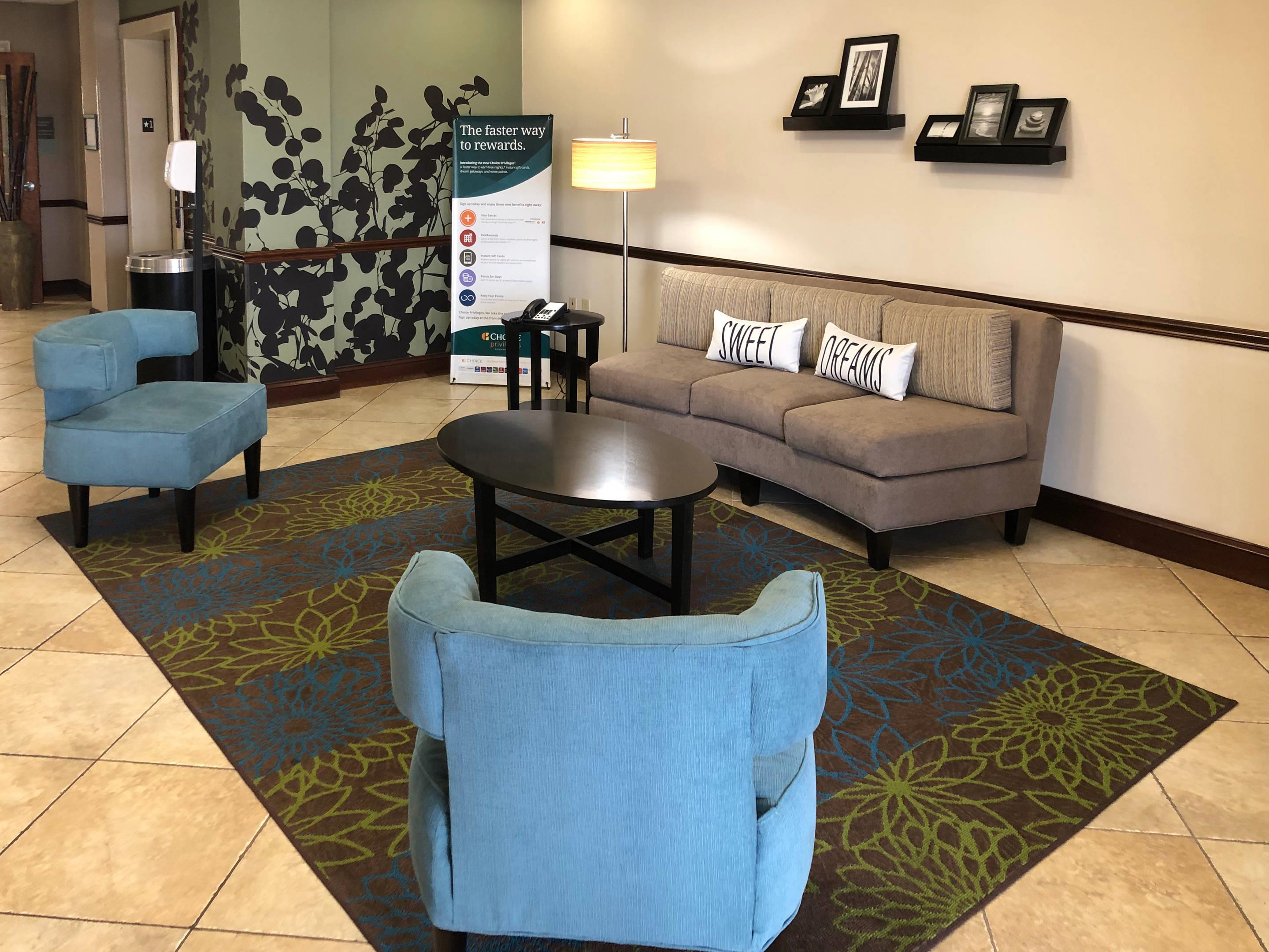 Lobby with sitting area