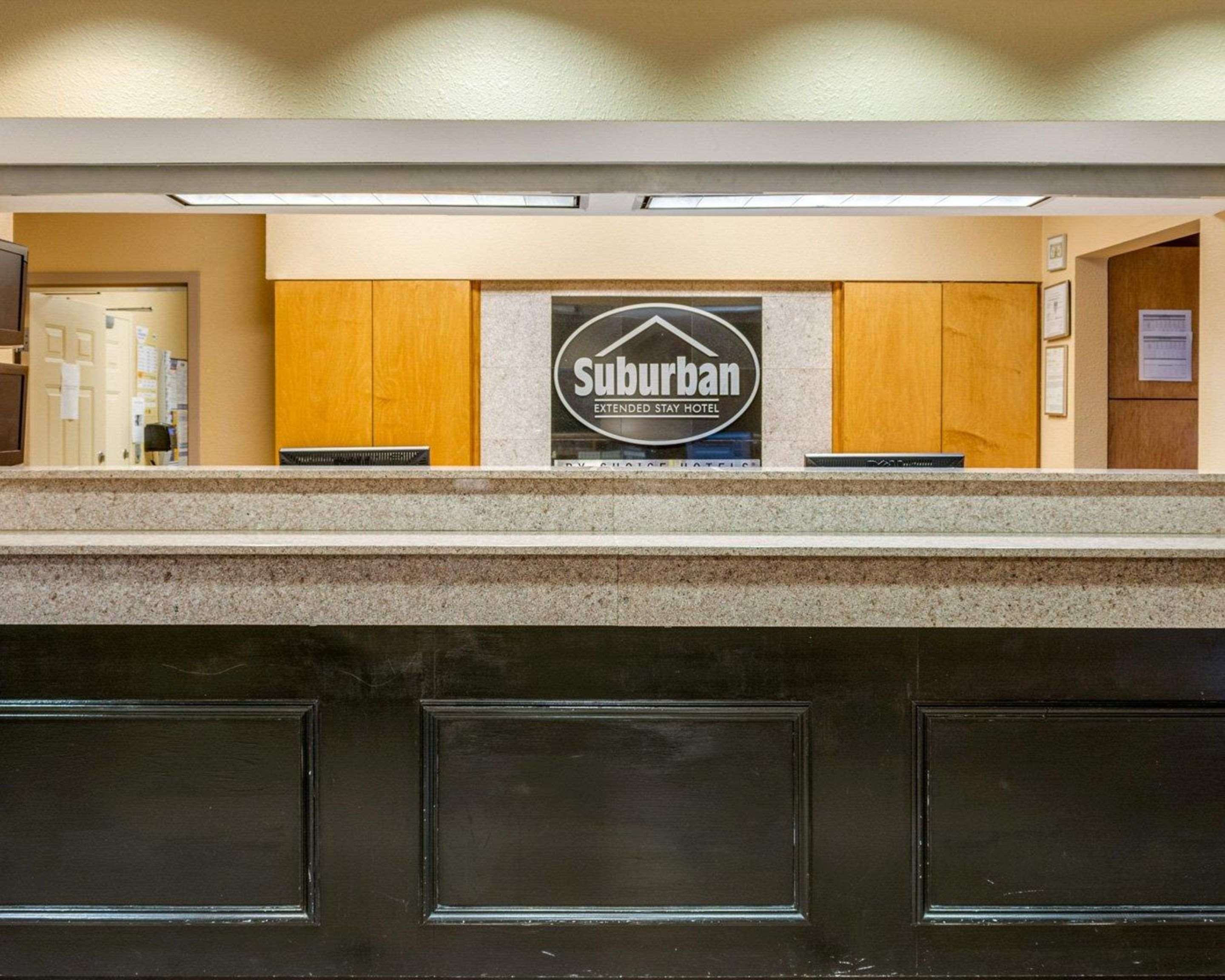 Front desk | Suburban Studios Avondale