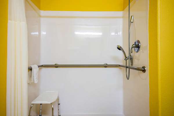  - Quality Inn & Suites Franklin