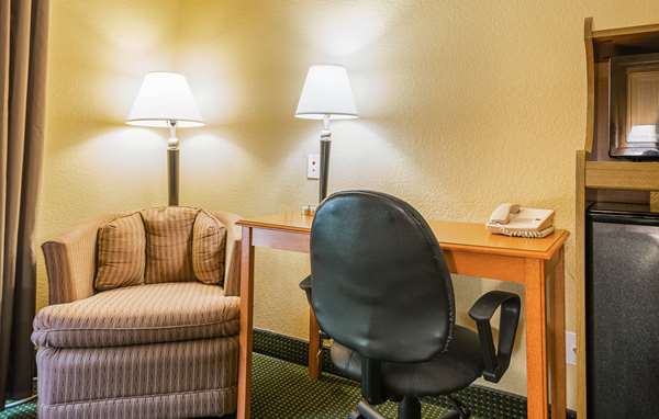  - Quality Inn & Suites Franklin