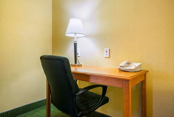 Suite - Quality Inn & Suites Franklin