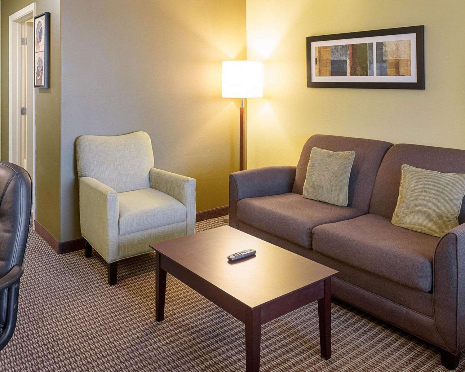 Comfort Suites Harvey, LA See Discounts