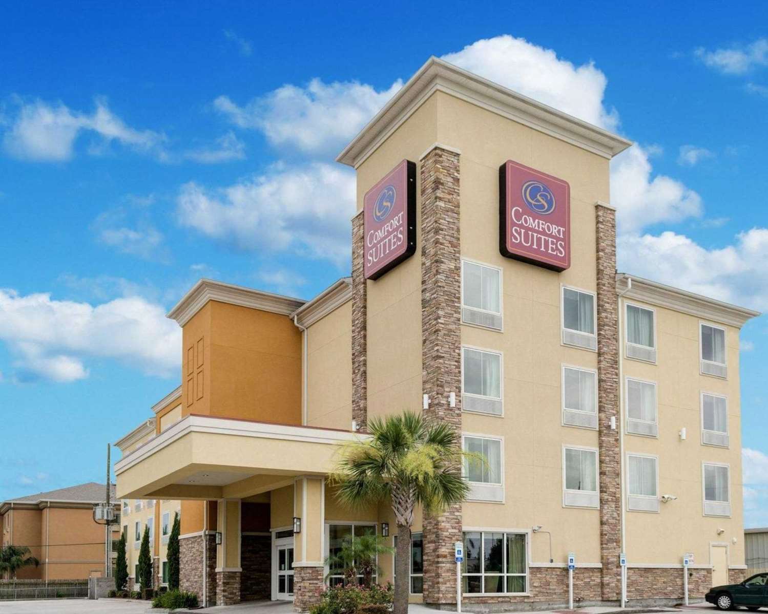 Comfort Suites Harvey, LA See Discounts