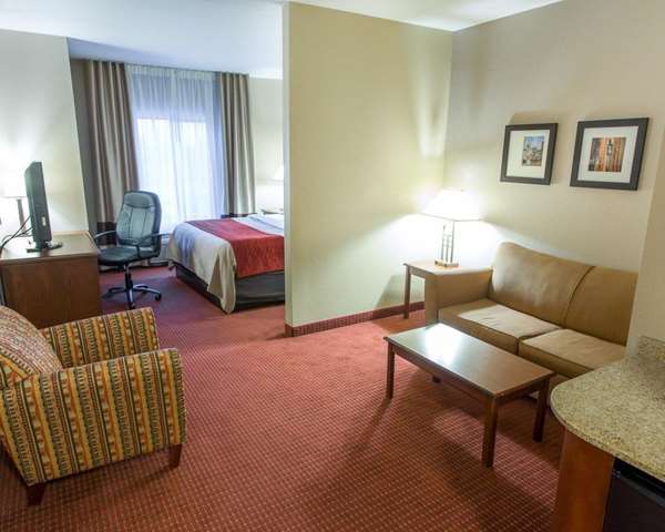 Suite - Comfort Inn New Orleans Airport St Rose