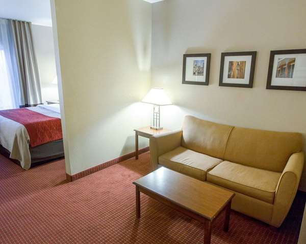 Suite - Comfort Inn New Orleans Airport St Rose