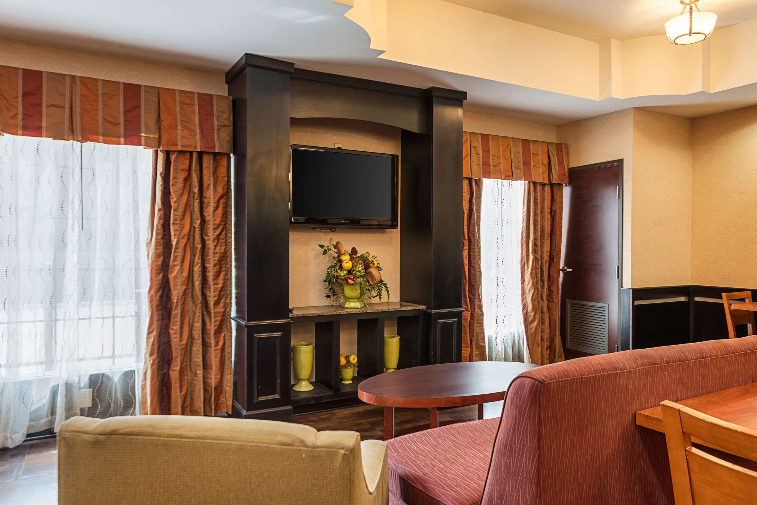 Seating | Comfort Suites Sulphur - Lake Charles