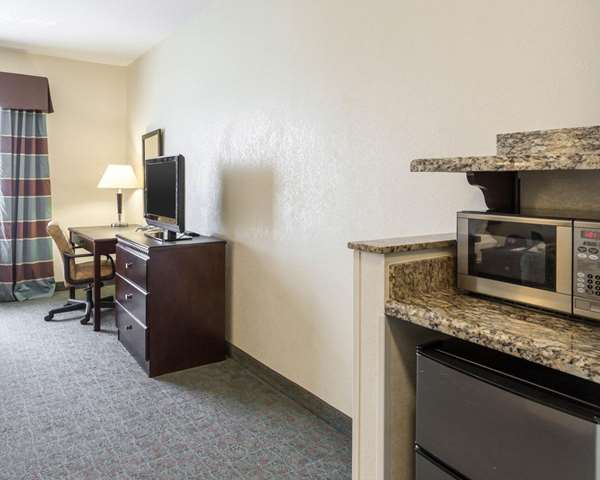  - Quality Inn Donaldsonville