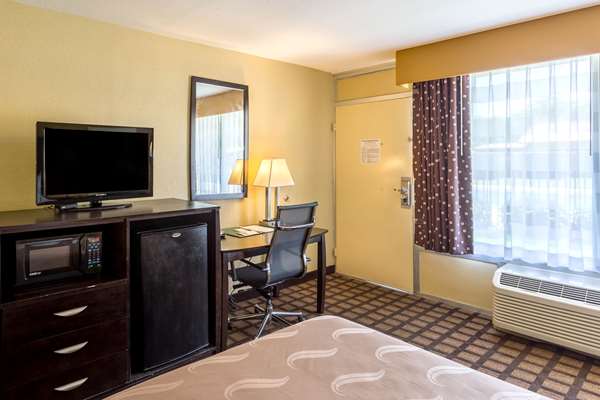  - Quality Inn & Suites Port Allen - I-10, Exit 151