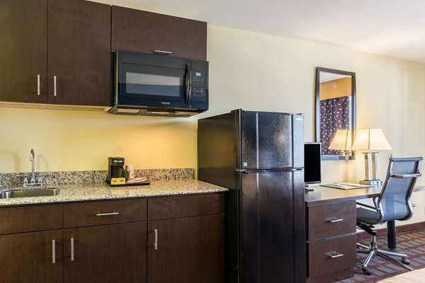  - Quality Inn & Suites Port Allen - I-10, Exit 151