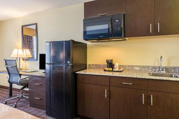  - Quality Inn & Suites Port Allen - I-10, Exit 151