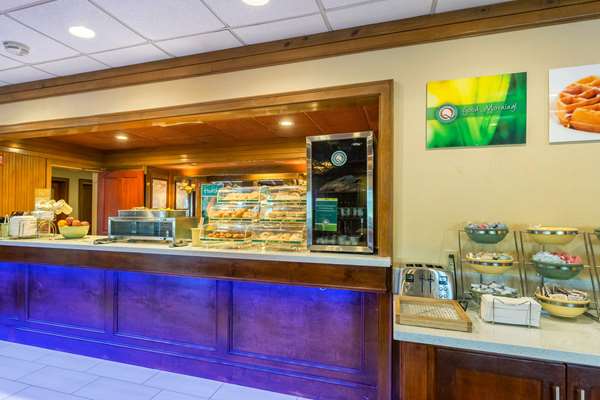 Amenities - Quality Inn & Suites Port Allen - I-10, Exit 151