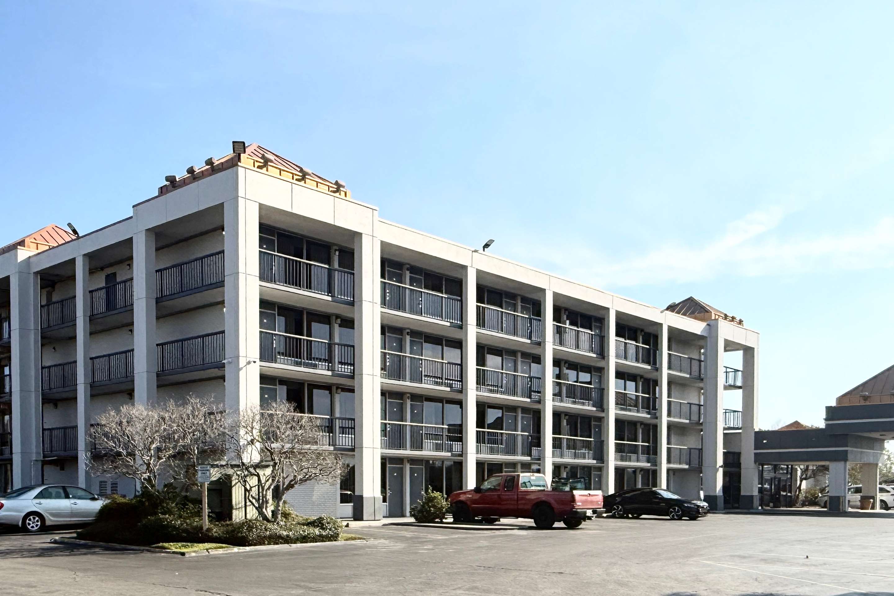 Hotel exterior | Quality Inn & Suites Baton Rouge West – Port Allen