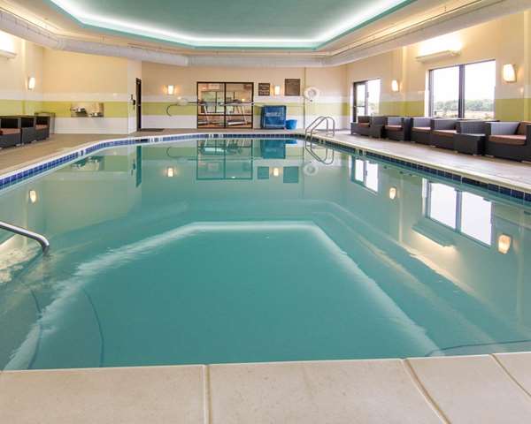 Pool - Comfort Suites Bossier City - I-20, Exit 26