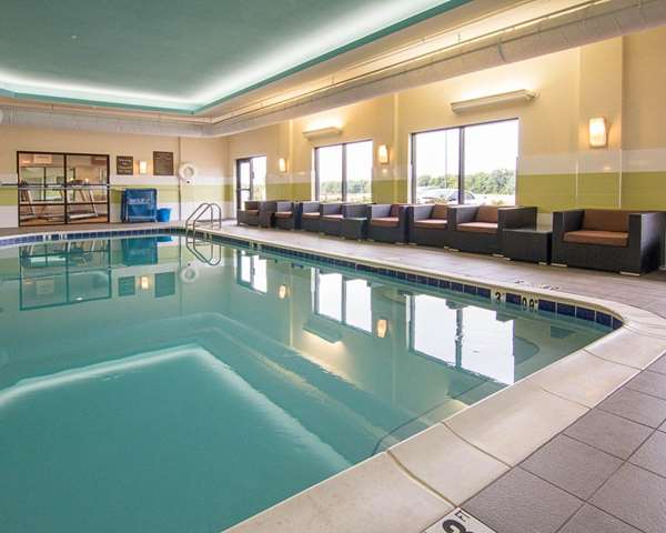 Pool - Comfort Suites Bossier City - I-20, Exit 26