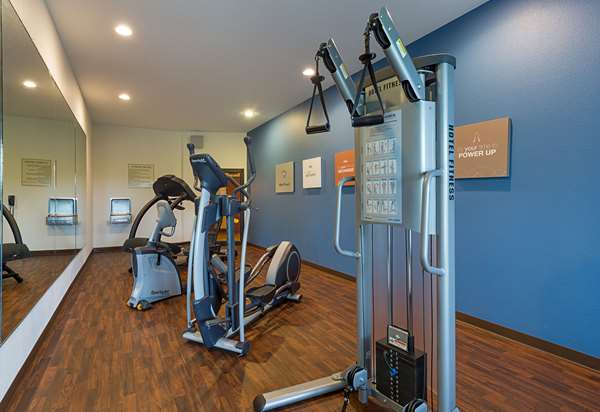 Fitness/ Exercise Room - Comfort Suites Leesville