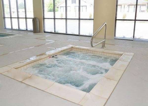 Pool - Sleep Inn & Suites Medical Center Shreveport - I-49, Exit 205