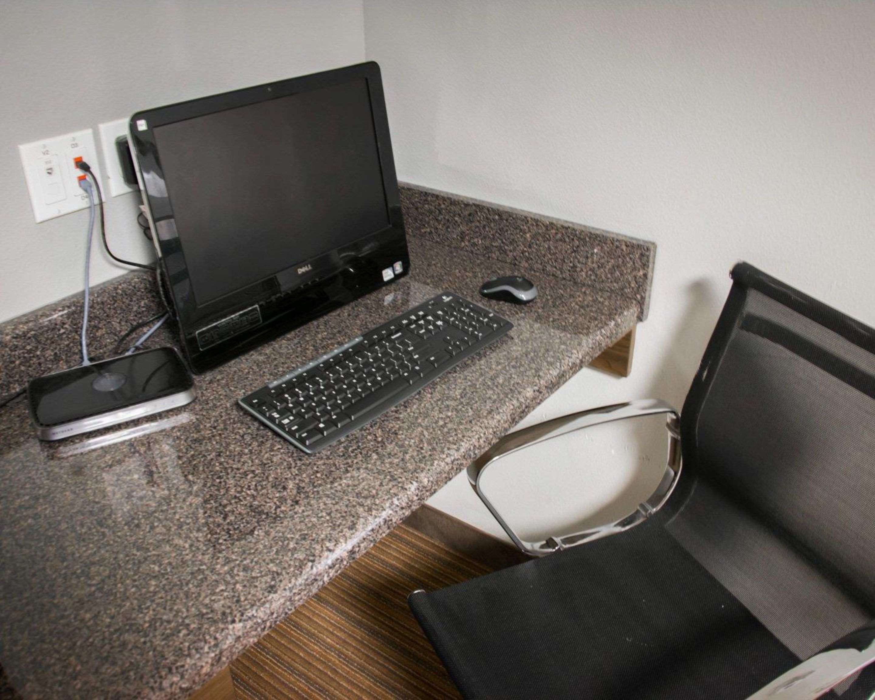 Business center with high-speed Internet access | Sleep Inn & Suites Medical Center