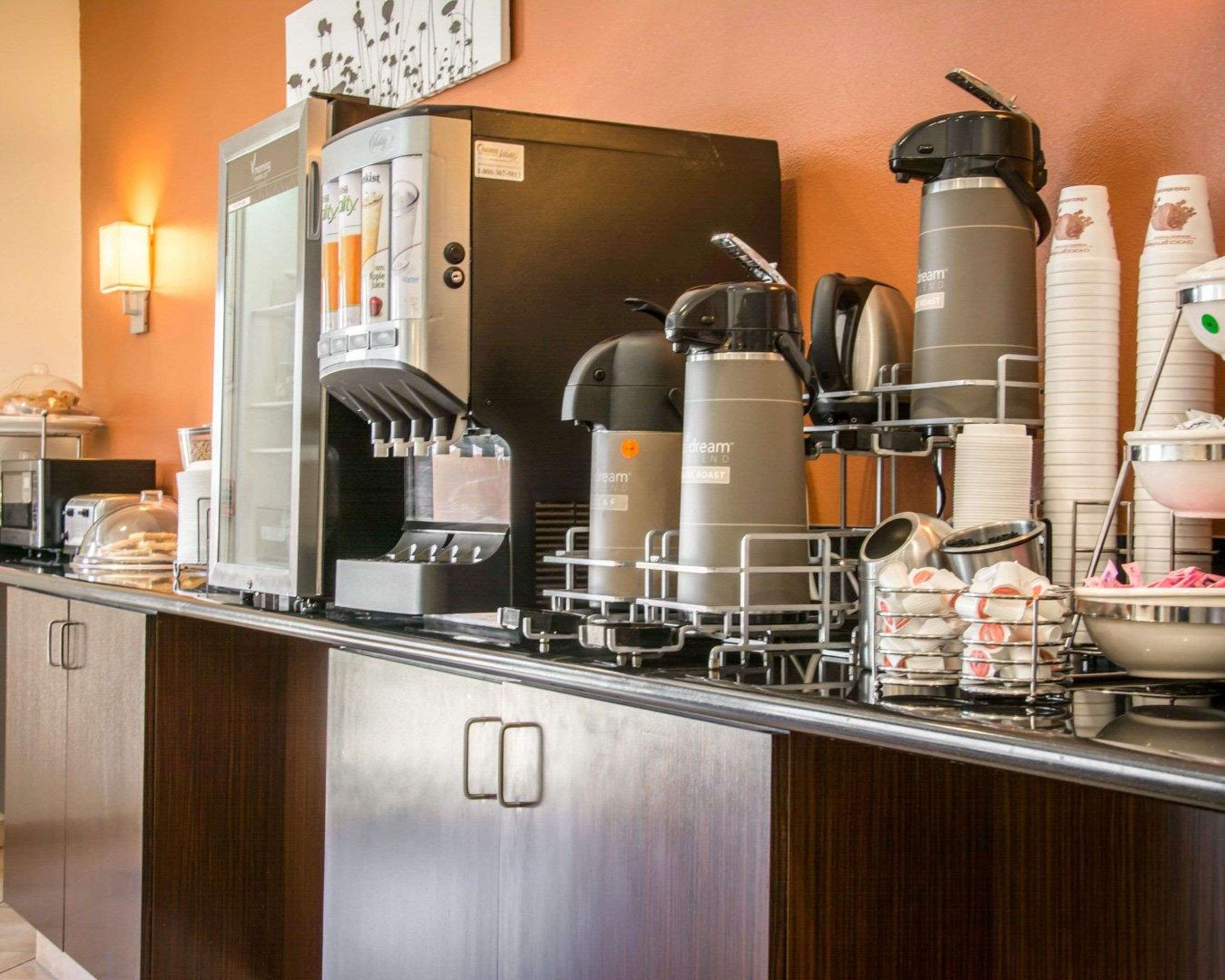 Free hot breakfast | Sleep Inn & Suites Medical Center