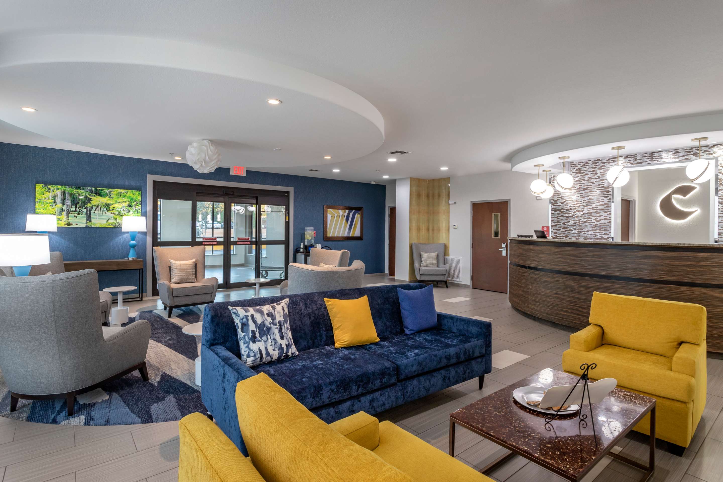 Lobby with sitting area