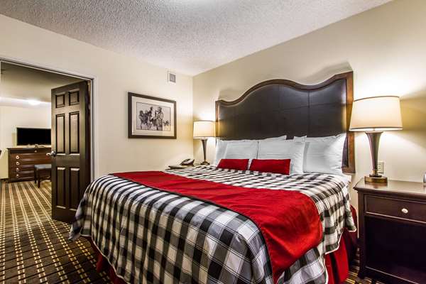 Suite - Evangeline Downs Hotel Opelousas