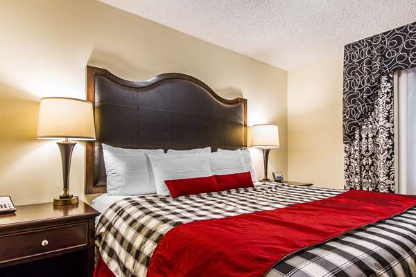 Suite - Evangeline Downs Hotel Opelousas