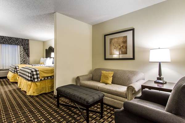 Suite - Evangeline Downs Hotel Opelousas
