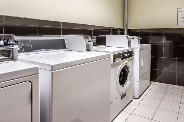 Amenities - Evangeline Downs Hotel Opelousas