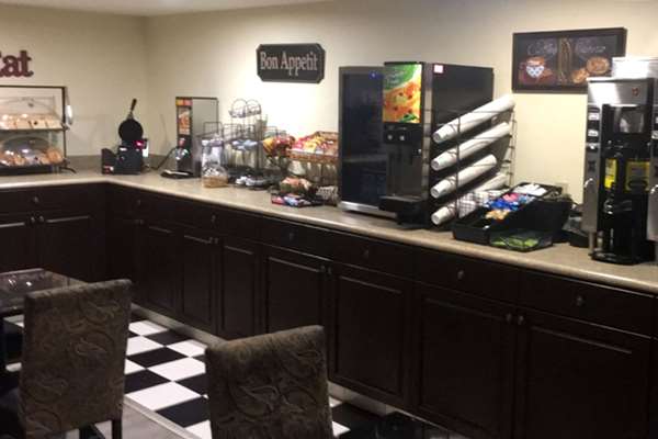 Amenities - Evangeline Downs Hotel Opelousas